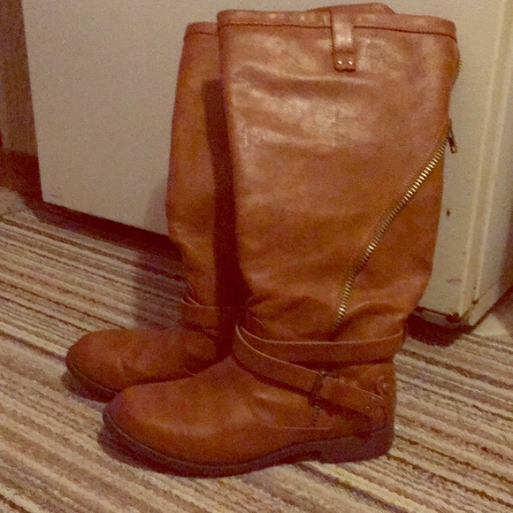 Shoes - WIDE CALF 🌹 ZIP UP FAUX LEATHER BOOTS Women’s 10